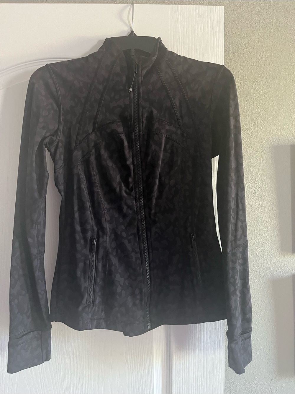 Women's Athleta Black Leopard Zip-Front Active Jacket
